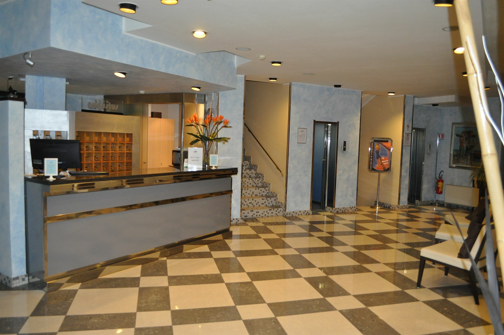Hotel Augustus Риччоне Экстерьер фото
